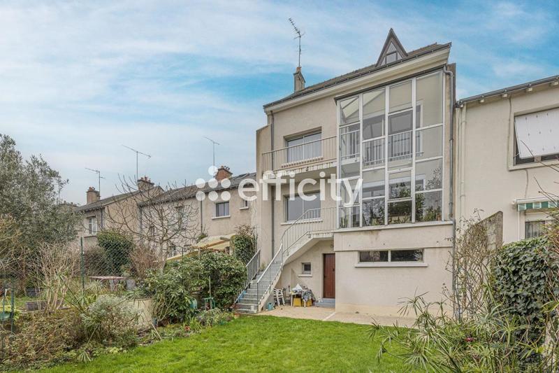 Maison - 167 m² - 6 pièces