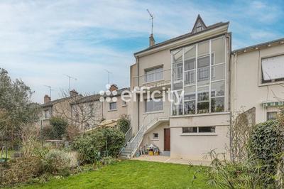 Maison - 167 m² - 6 pièces