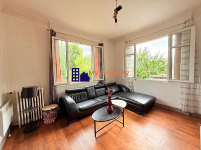 Maison traditionnelle - 80 m² - 5 pièces