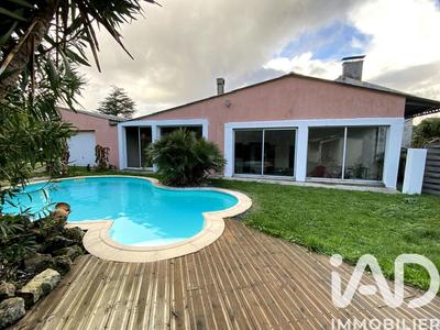 Maison - 161 m² - 7 pièces