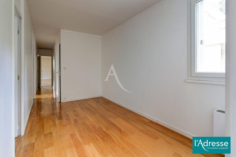 Appartement - 111 m² - 5 pièces