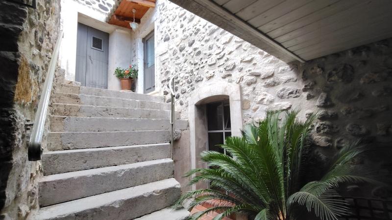 Demeure - 100 m² - 5 pièces