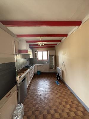 Maison - 95 m² - 5 pièces
