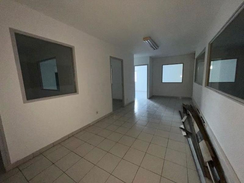 Local commercial - 135 m²