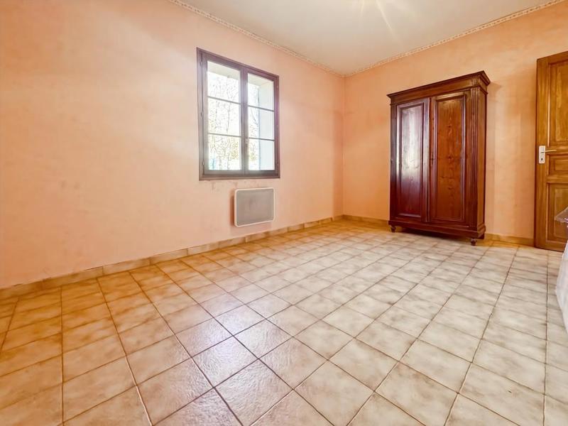 Maison - 240 m² - 7 pièces