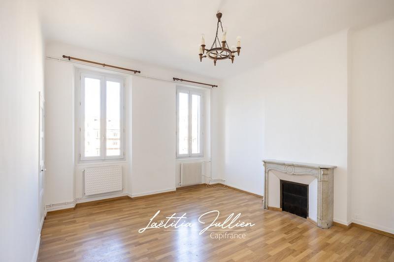 Appartement bourgeois - 185 m² - 7 pièces