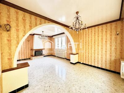 Maison - 123 m² - 5 pièces