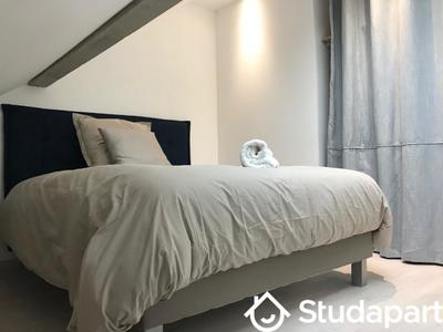 Chambre - 10 m² - 1 pièce