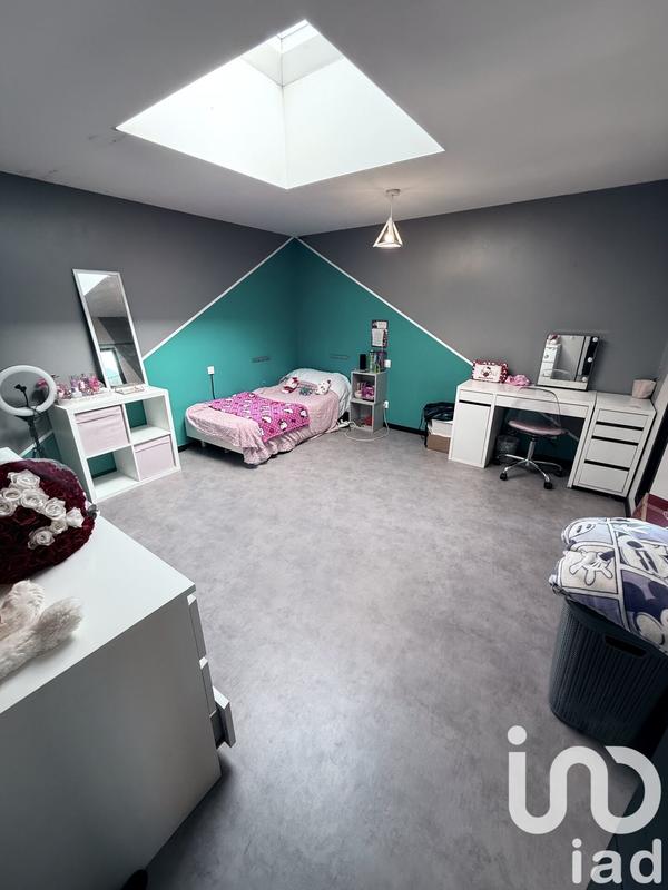 Maison - 277 m² - 7 pièces