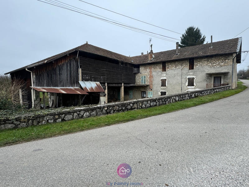 Maison - 200 m² - 11 pièces