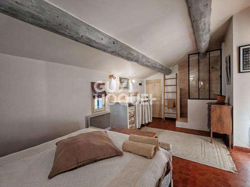 Maison - 320 m² - 9 pièces