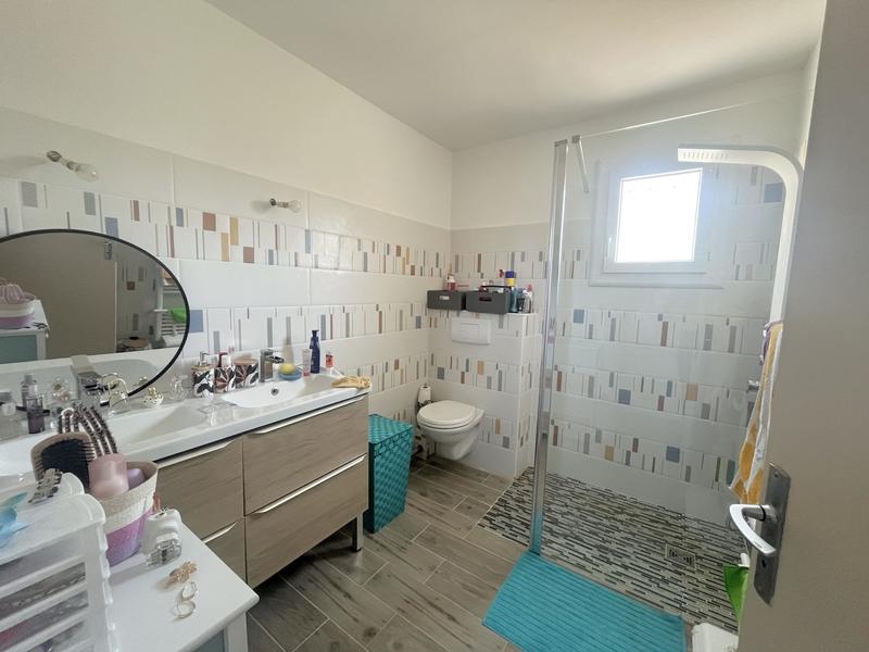 Maison traditionnelle - 88 m² - 4 pièces