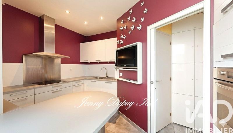 Appartement - 160 m² - 8 pièces