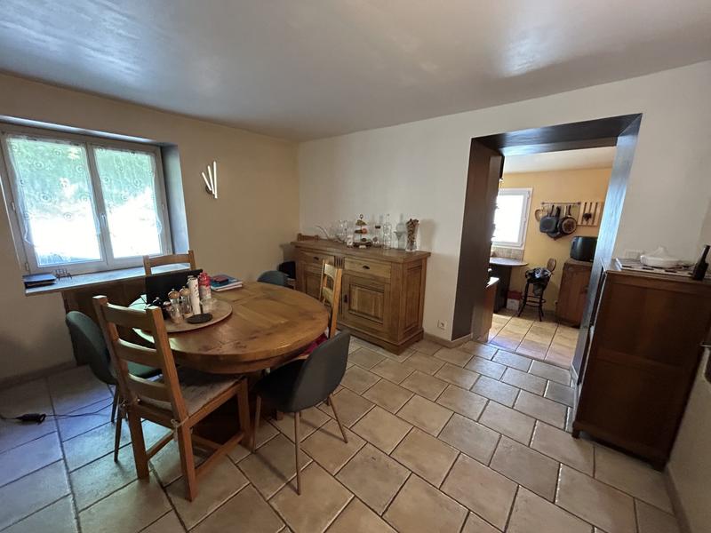 Maison traditionnelle - 113 m² - 7 pièces