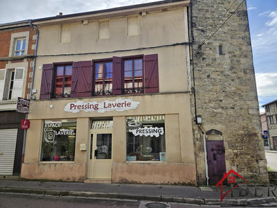 Immeuble - 218 m² - 7 pièces