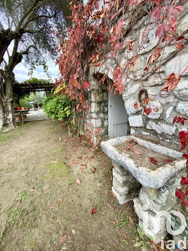 Maison - 220 m² - 7 pièces