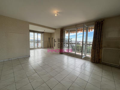 Appartement - 101 m² - 5 pièces