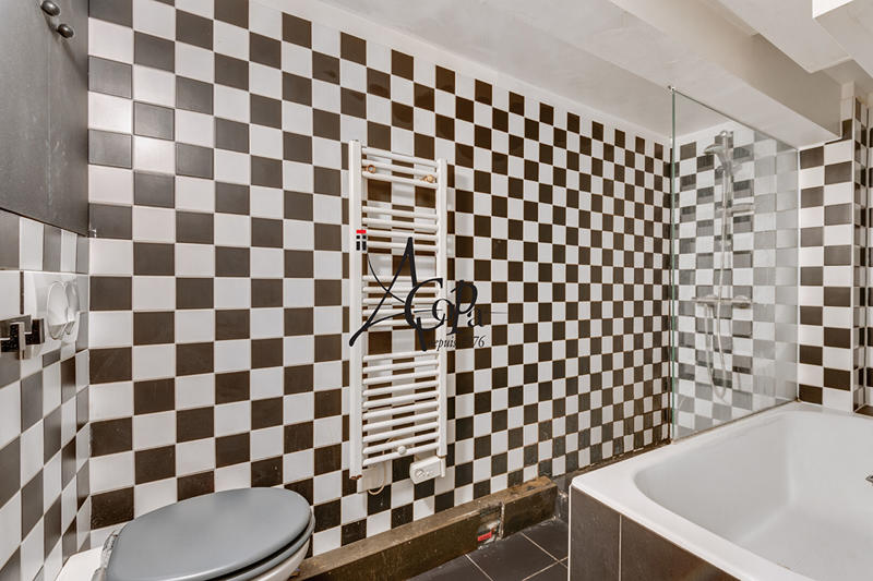 Appartement - 100 m² - 4 pièces