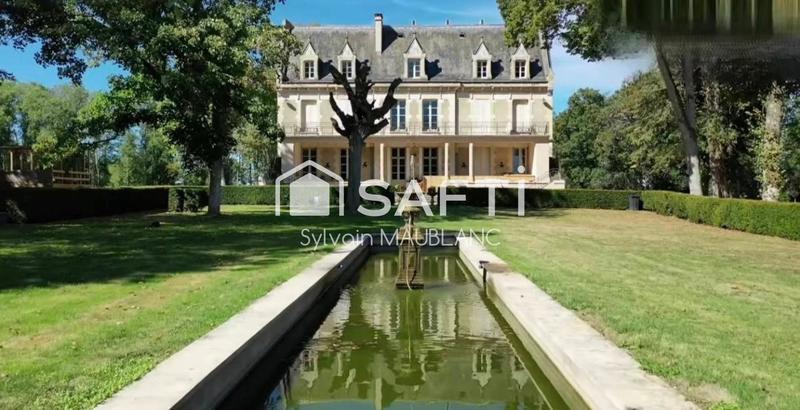 Maison - 838 m² - 20 pièces