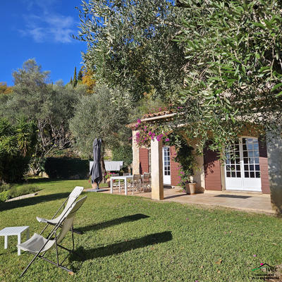 Maison - 205 m² - 6 pièces