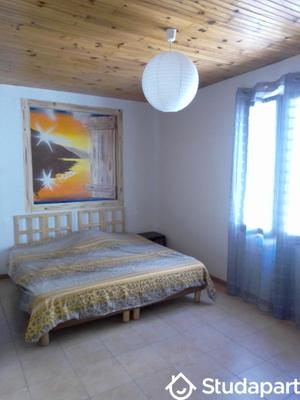 Chambre - 11 m² - 1 pièce