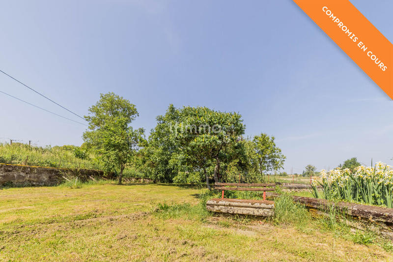 Maison - 268 m² - 9 pièces