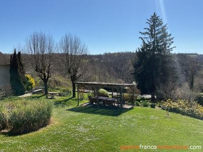 Maison - 146 m² - 7 pièces