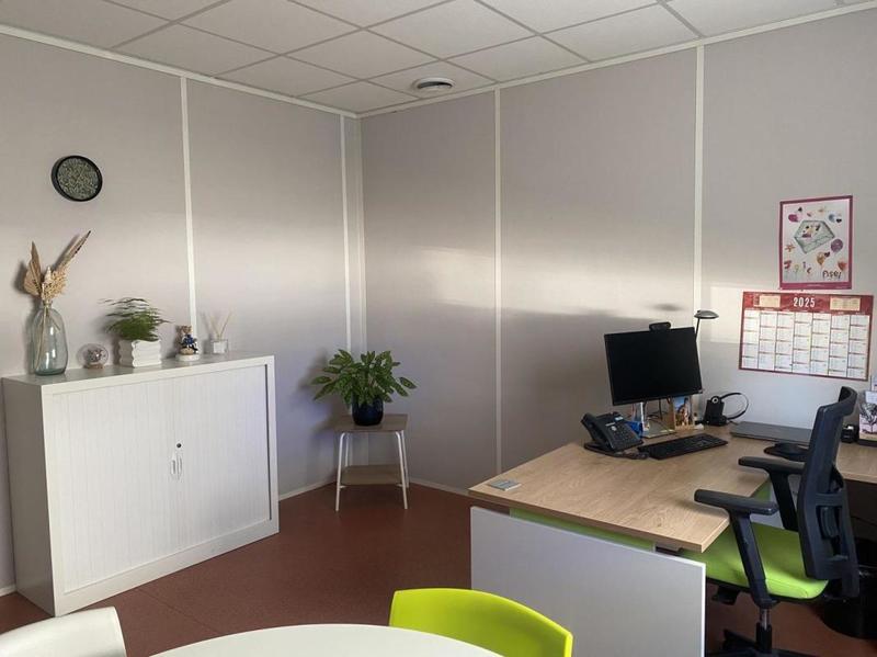 Bureau - 182 m² - 8 pièces