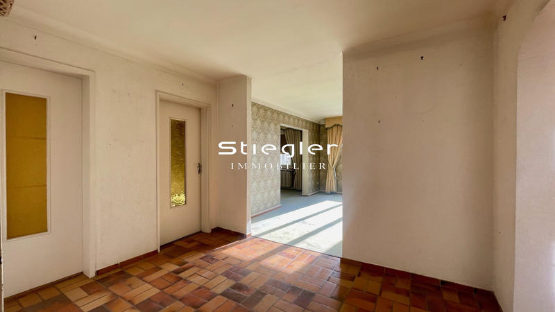 Maison - 203 m² - 10 pièces