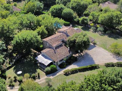 Maison - 231 m² - 11 pièces