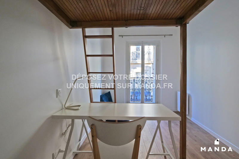 Chambre - 10 m² - 6 pièces