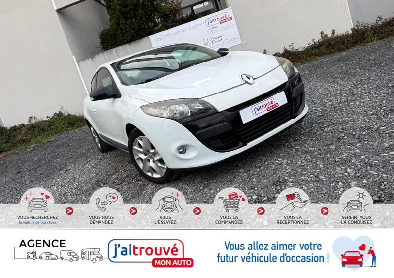 Renault Mégane 3 Coupé 1.6 16v 110Cv White Color édition Emotion Bv6 Crit'Air 1* 117000km*Ct Révision Kit Distribution Entretien Complet*Véhicule Sous Garantie*100 Points de Contrôles*CarteGrise Moitié prix (Véhicule plus 10 ans)*Sièges chauffant*Régulate