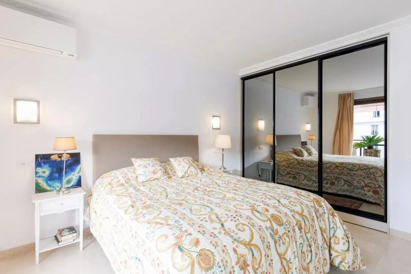 Appartement - 150 m² - 5 pièces