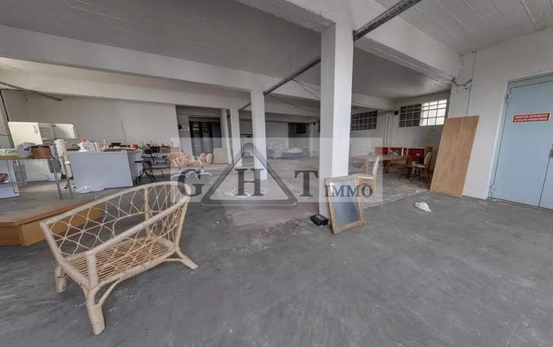 Immeuble - 1 220 m²