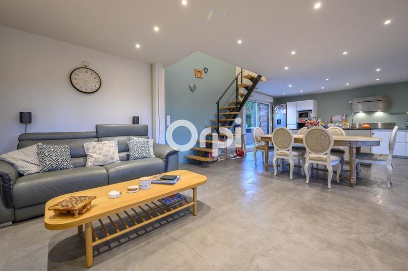 Maison - 108 m² - 4 pièces