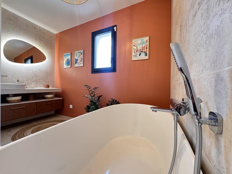 Maison contemporaine - 143 m² - 5 pièces