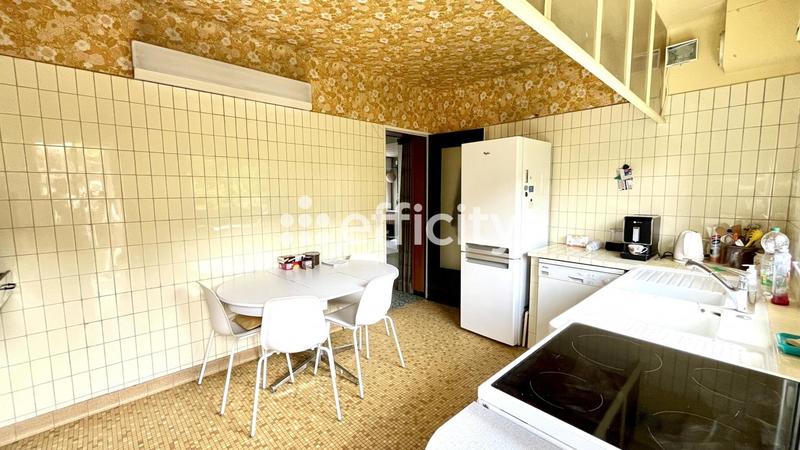 Maison - 143 m² - 5 pièces