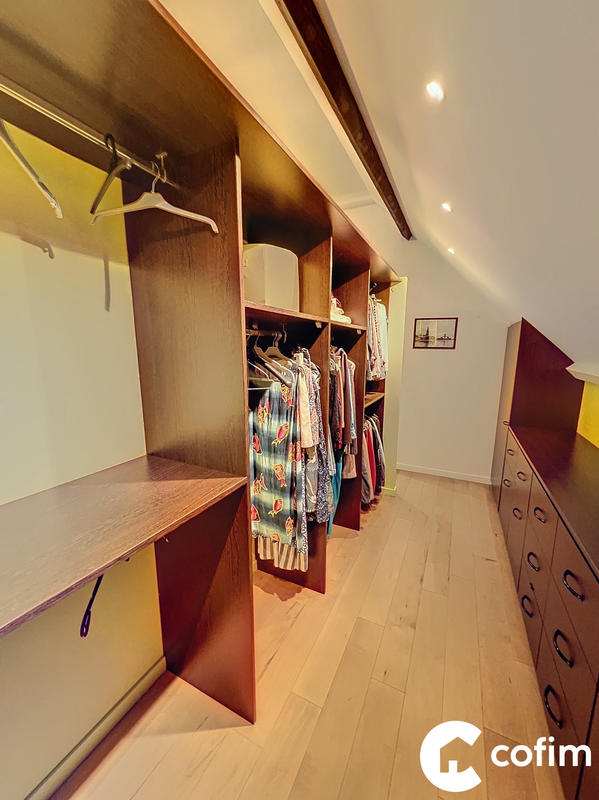 Villa - 163 m² - 6 pièces