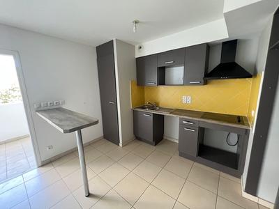 Appartement ancien - 71 m² - 3 pièces