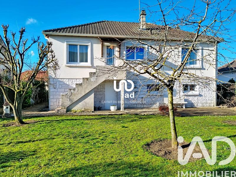 Maison - 93 m² - 4 pièces