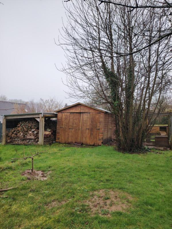 Maison - 104 m² - 10 pièces