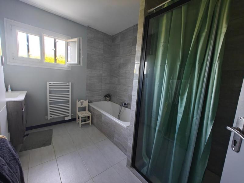 Villa - 146 m² - 6 pièces