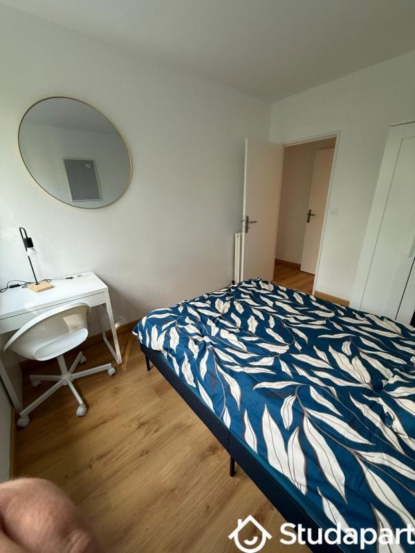 Chambre - 12 m² - 1 pièce