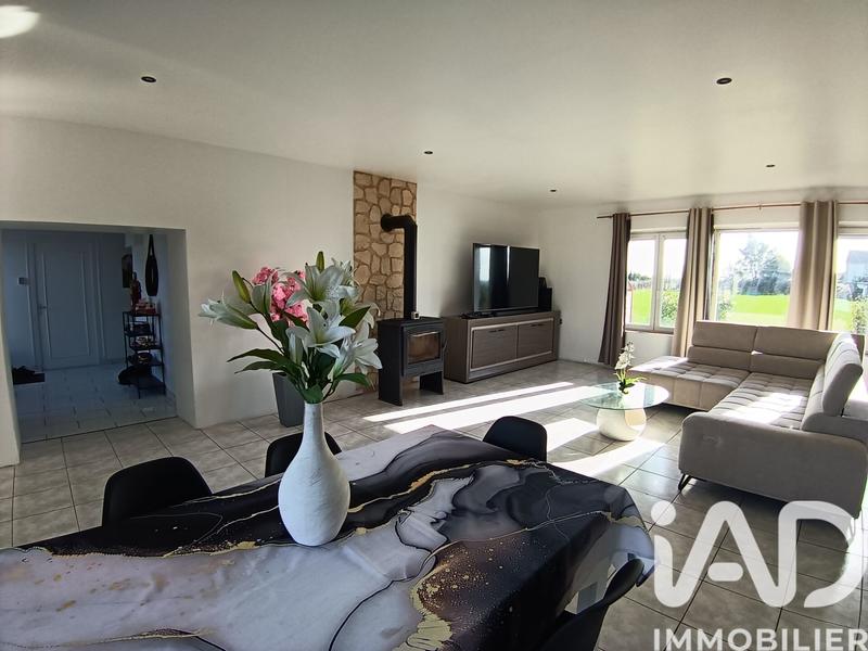 Maison - 216 m² - 6 pièces