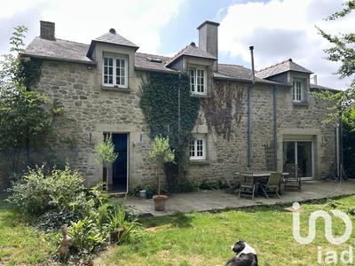 Maison - 223 m² - 10 pièces