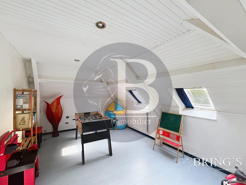 Maison - 188 m² - 8 pièces