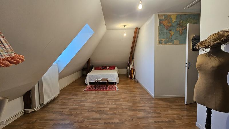Maison - 195 m² - 8 pièces