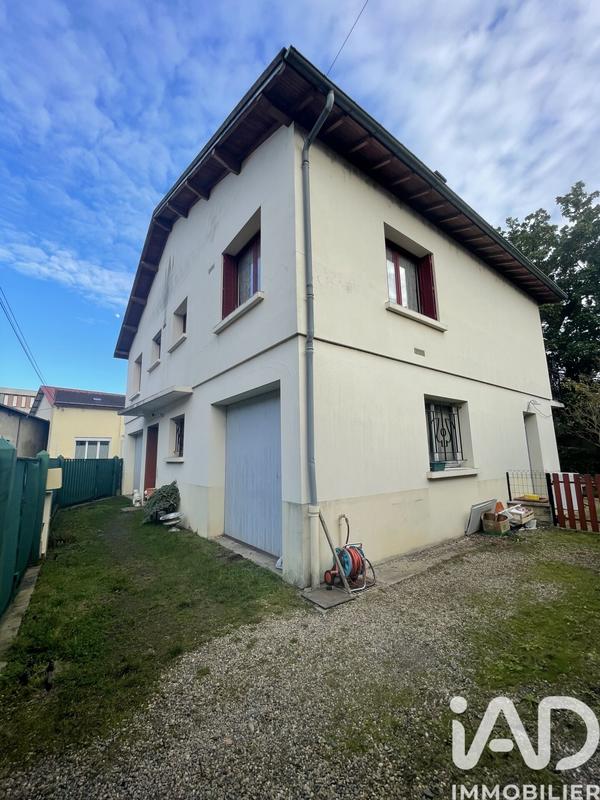 Maison - 90 m² - 4 pièces