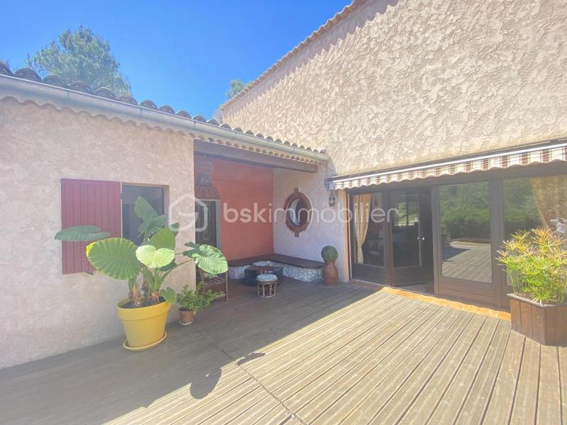 Villa - 212 m² - 5 pièces