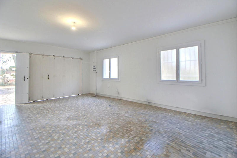 Maison - 200 m² - 7 pièces